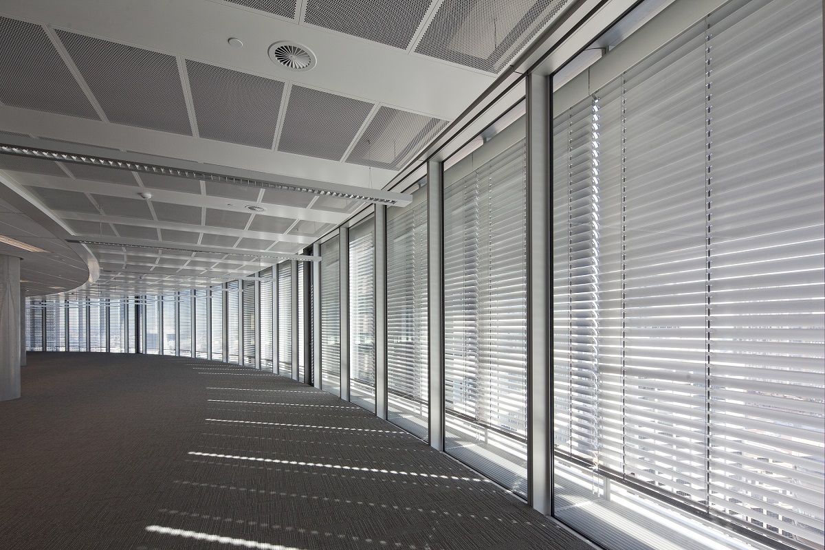1 Bligh - Venetians in Double Skin Facade